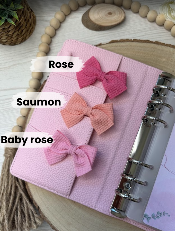 Décoration classeur budget – Nœud en tissu (12 couleurs) – Accessoire planner, agenda et organisation