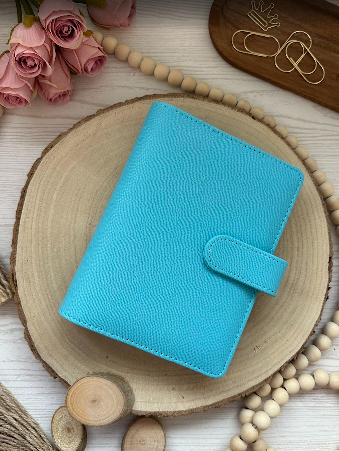 Classeur budget A6 – Collection Élise – Simili cuir vegan texturé, anneaux dorés 30 mm