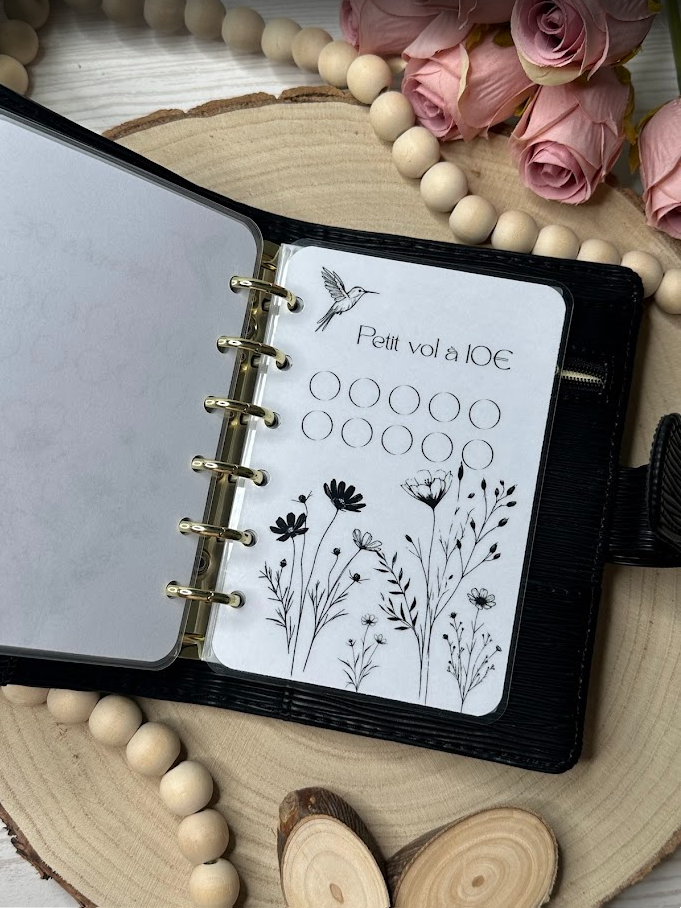 Challenge d’épargne “L’Envol du colibri” 🕊️ – Tracker budget format A7 ou A6, perforé ou à glisser