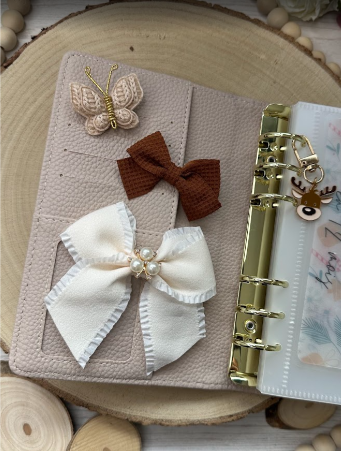 Décoration classeur budget – Nœud élégant avec perles (3 couleurs) – Accessoire planner et organisation