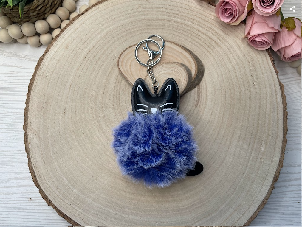 Porte-clés pompon chat noir – Fourrure synthétique douce, plusieurs couleurs