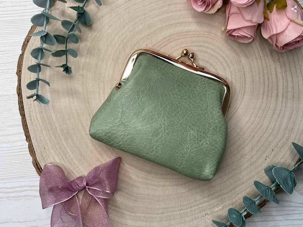 Porte-monnaie rétro à clip – Rose, Blanc ou Vert Sauge