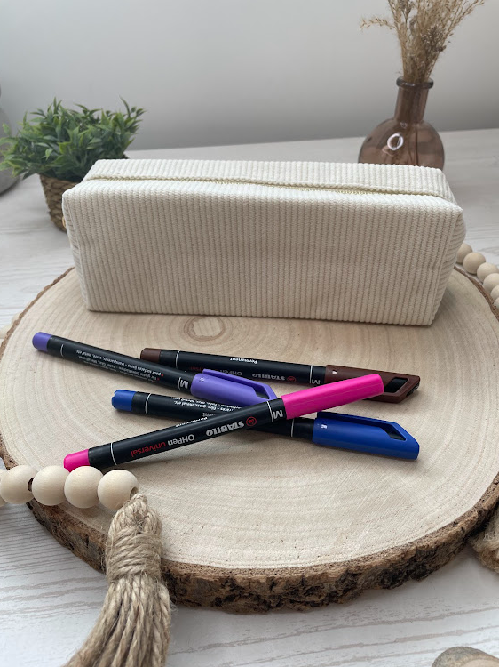 Trousse en velours côtelé – Petit ou grand modèle