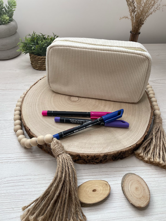 Trousse en velours côtelé – Petit ou grand modèle