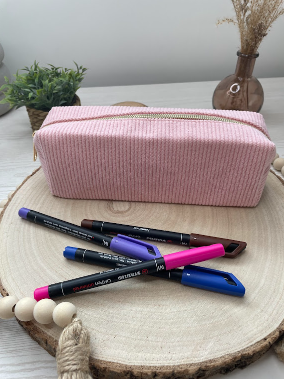 Trousse en velours côtelé – Petit ou grand modèle