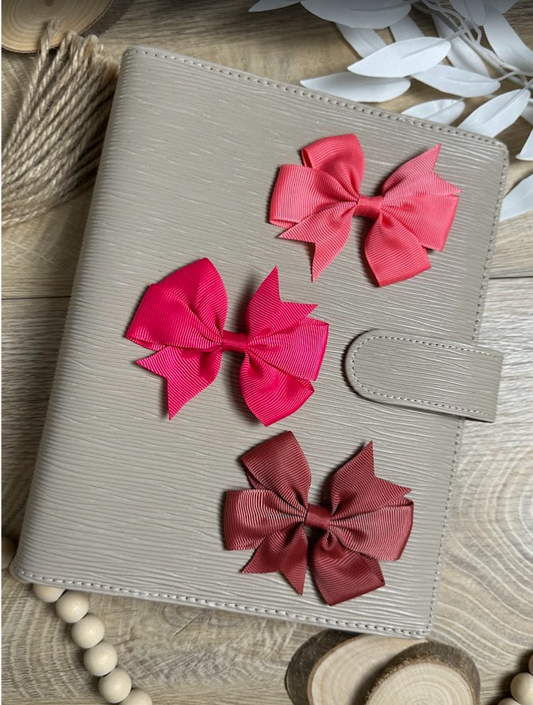 Clip déco pour classeur – Nœud en tissu – Accessoire élégant pour classeur budget ou planner