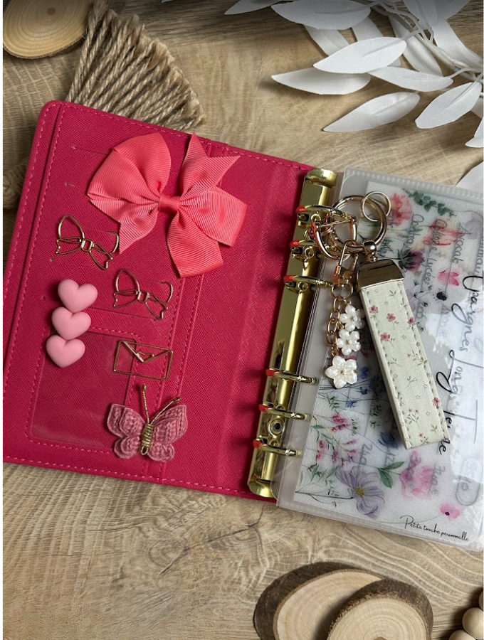 Clip déco pour classeur – Nœud en tissu – Accessoire élégant pour classeur budget ou planner