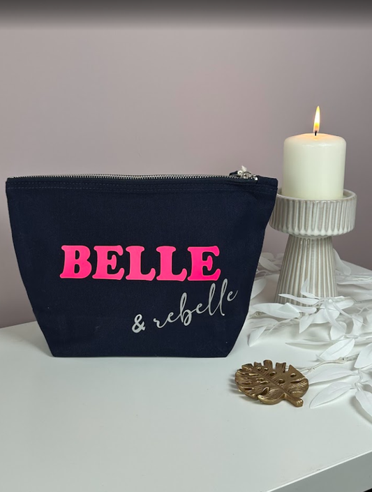 Pochette “Belle & Rebelle” en coton épais – 3 couleurs – Taille S ou M